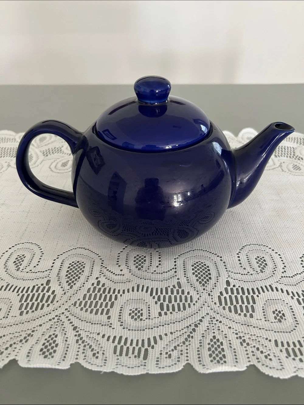 Vintage Blue Ceramic Teapot with Lid no call outs